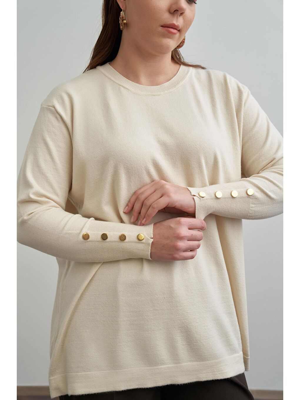 Bej-Manşeti Gold Dügmeli Büyük Beden Kazak-3