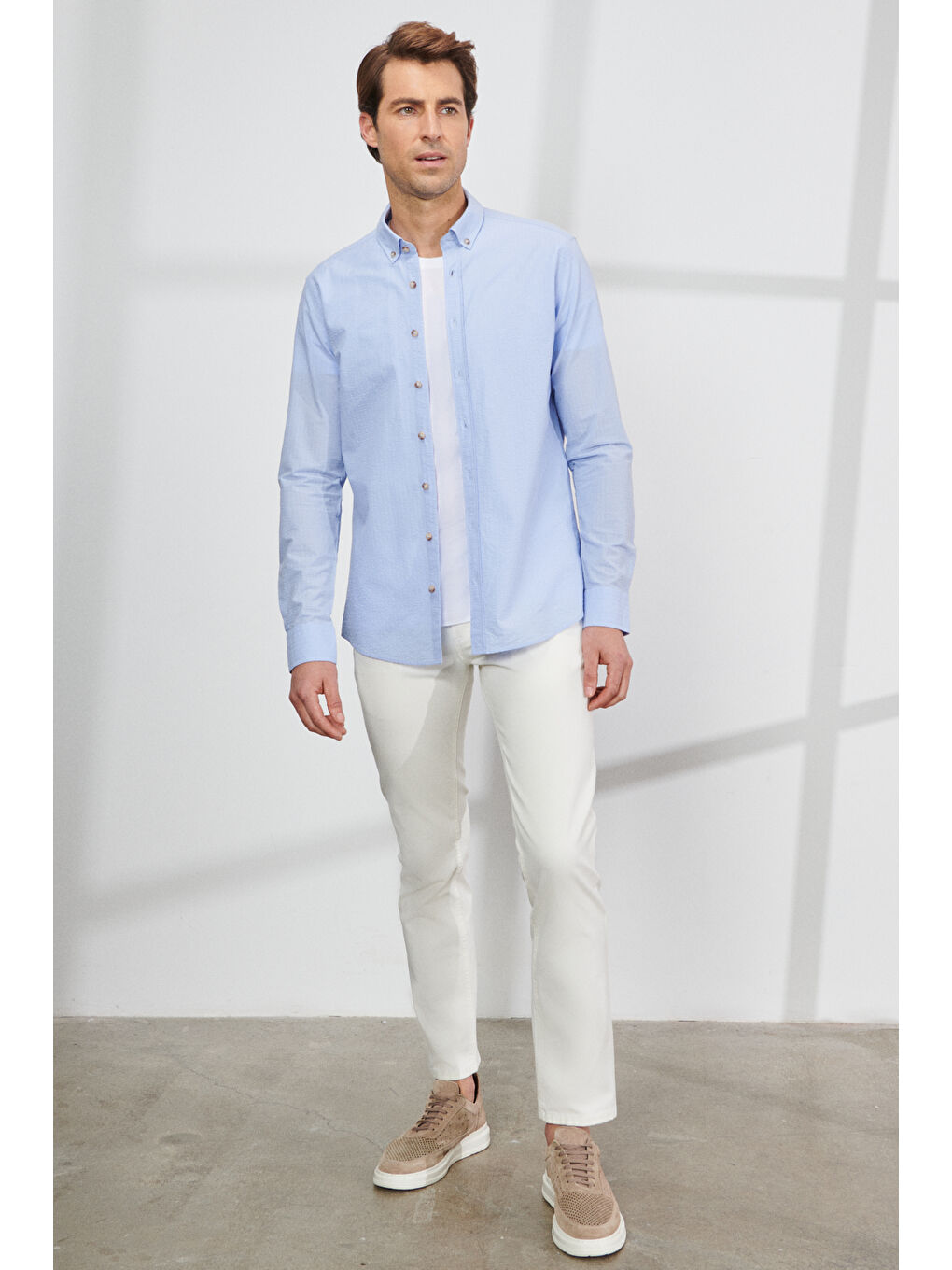 Erkek Mavi Slim Fit Dar Kesim Düğmeli Yaka %100 Pamuk Gömlek-1