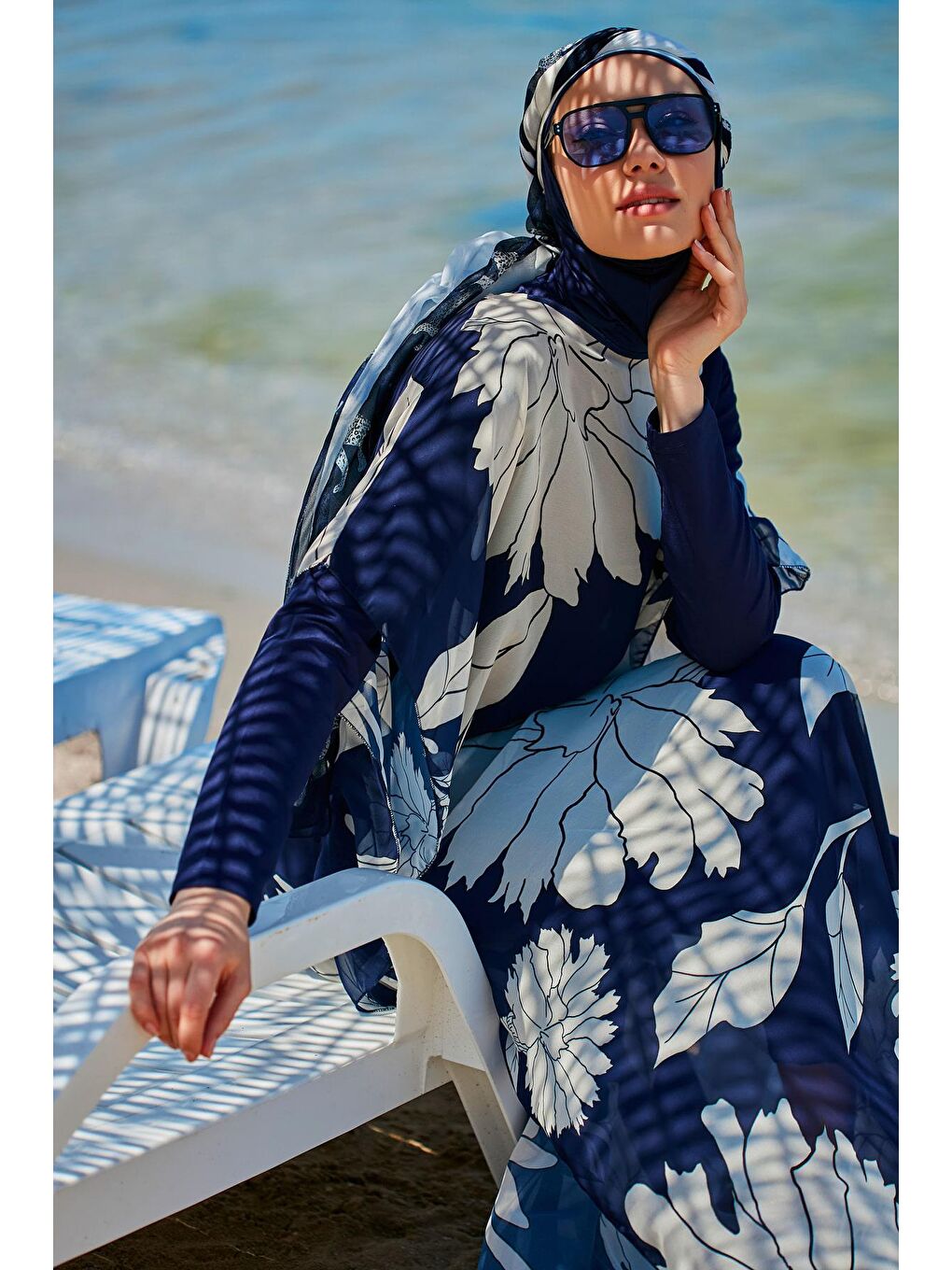 Çiçekli Lacivert Pareo Kaftan P2348