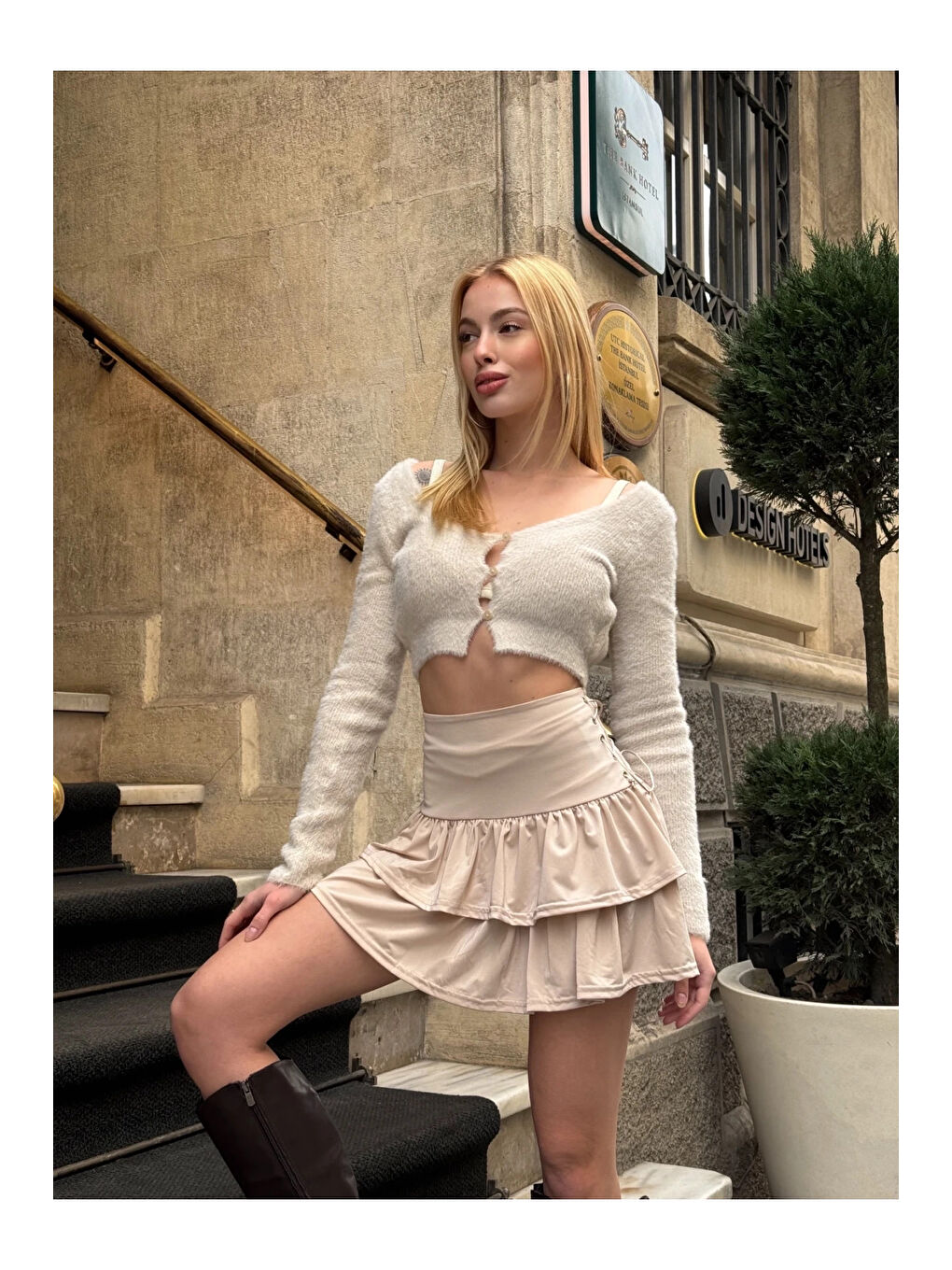 Ekru Kadın Krem Kuş Gözlü Fır Fır Detaylı Mini Etek HZL25W-ZK11391-1