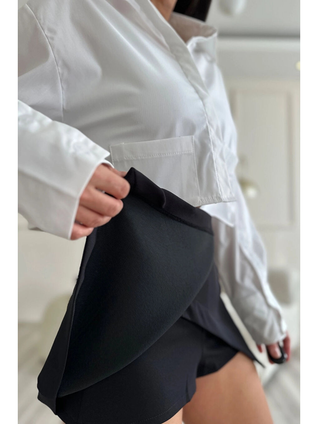 Kadın Siyah Asimetrik Kesim Şort Etek HZL25S-ZK10511-2