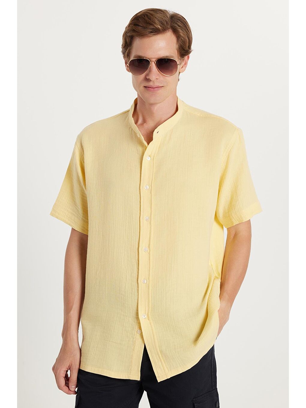 Erkek Relax Fit Rahat Kesim %100 Pamuk Müslin Kumaş Kısa Kollu Spor Hakim Yaka Sarı Gömlek