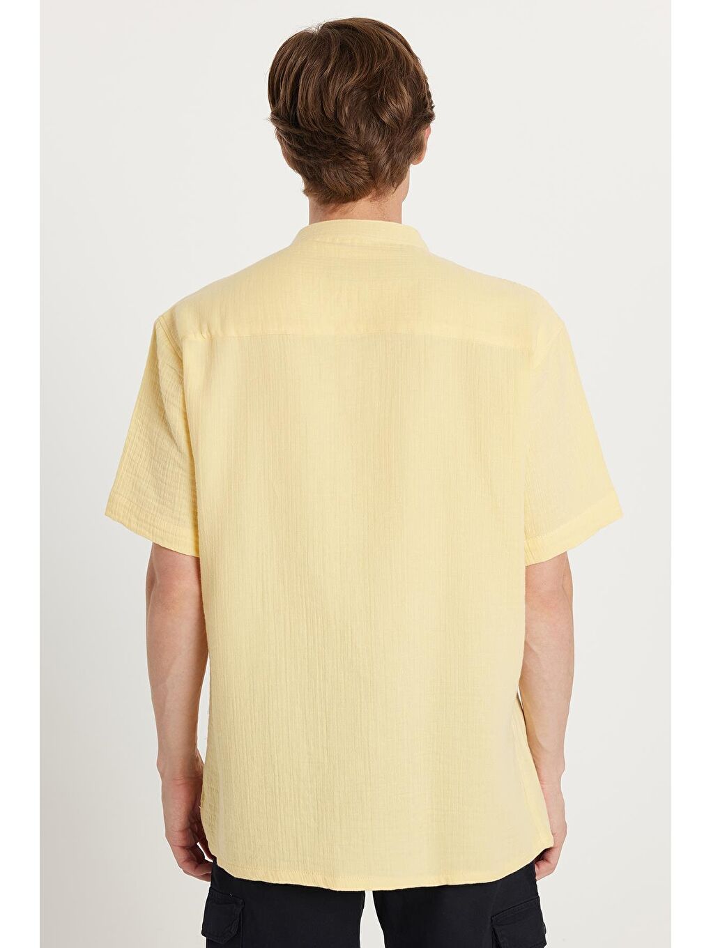Erkek Relax Fit Rahat Kesim %100 Pamuk Müslin Kumaş Kısa Kollu Spor Hakim Yaka Sarı Gömlek-4