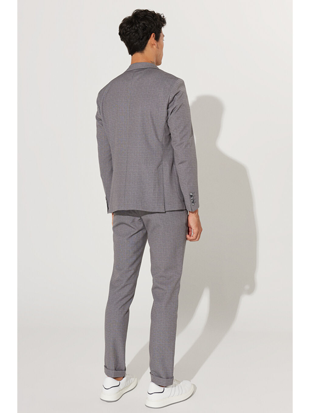 Erkek Bej Slim Fit Dar Kesim Mono Yaka Seyahat Çantalı Desenli Takım Elbise-1