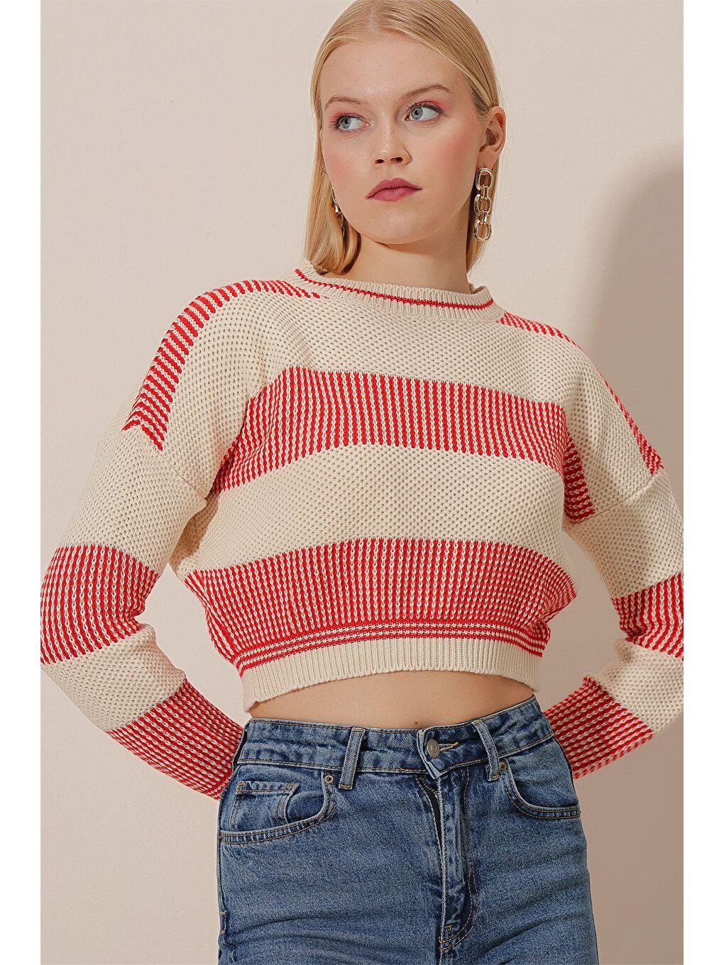 Kırmızı Pirinç Örgü Crop KAZAK