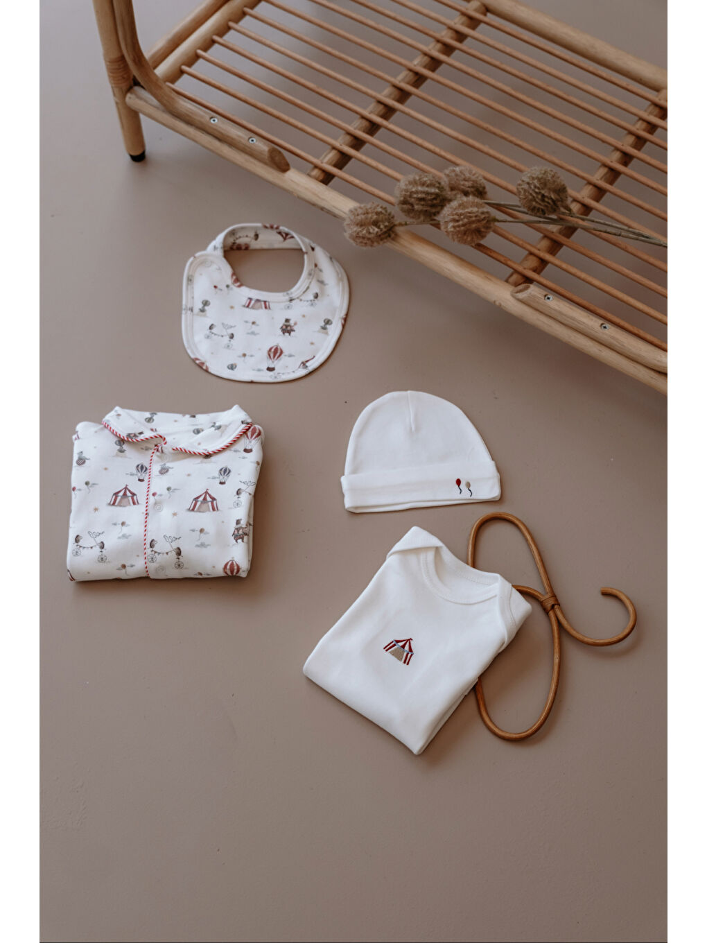 Beyaz Sirk Serisi 4lü Yenidoğan Set (0-3 Ay)-2