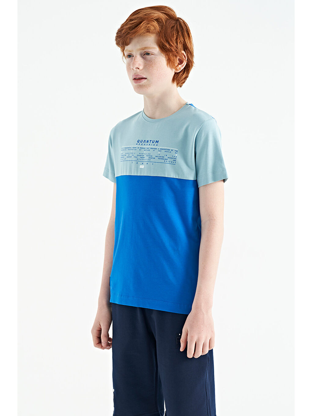 Mavi Saks Yazı Baskılı Renk Bloklu Standart Kalıp O Yaka Erkek Çocuk Tişört - 11134-8