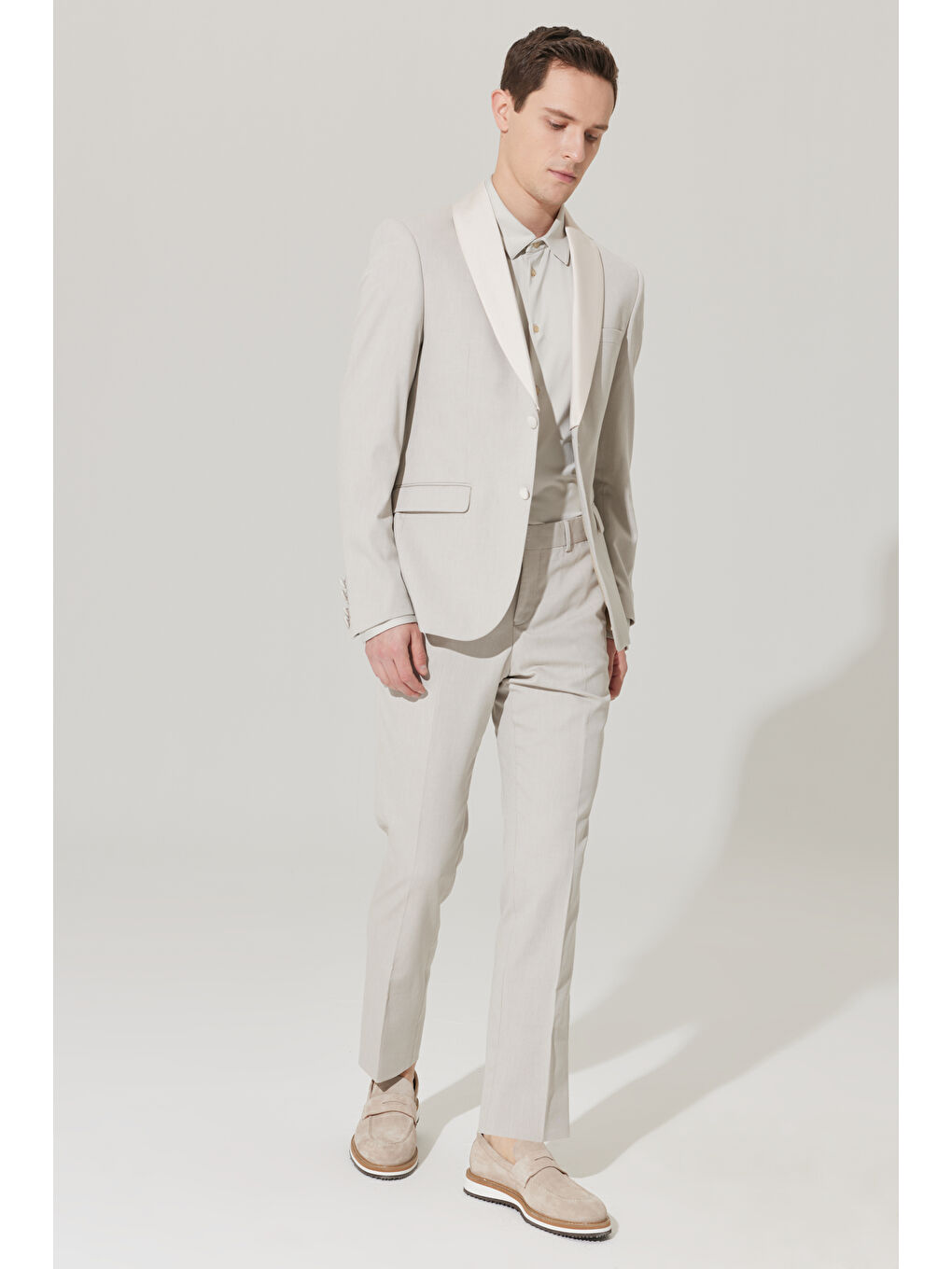 Erkek Bej Slim Fit Dar Kesim Şal Yaka Diyagonal Desenli Smokin Takım-1