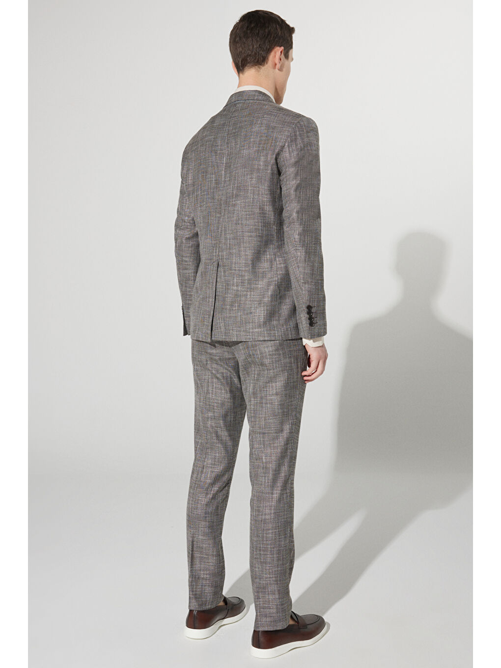 Erkek Kahverengi Slim Fit Dar Kesim Mono Yaka Desenli Takım Elbise-6