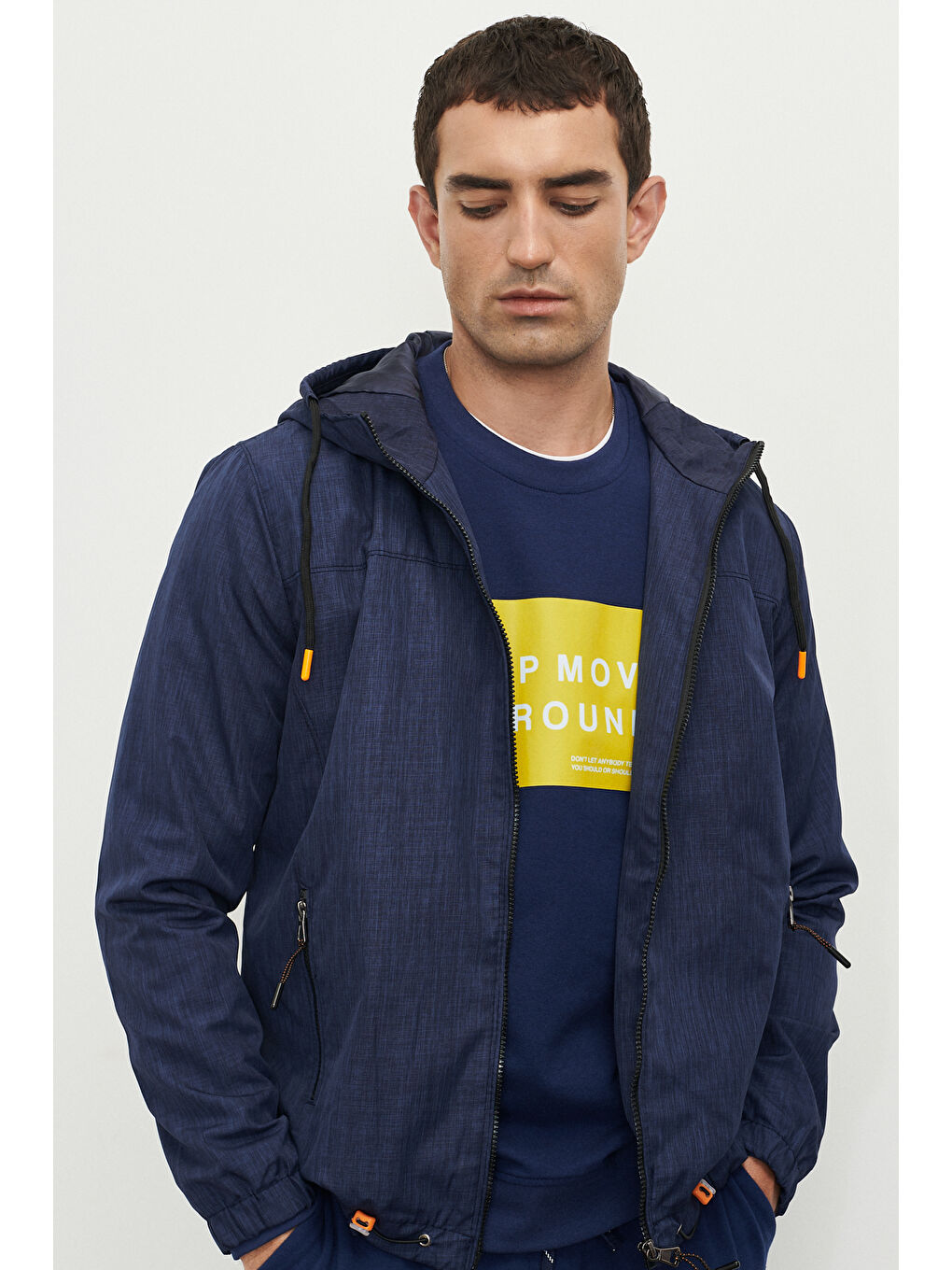 Erkek Lacivert Standart Fit Normal Kesim Dik Yaka Kapüşonlu Mont