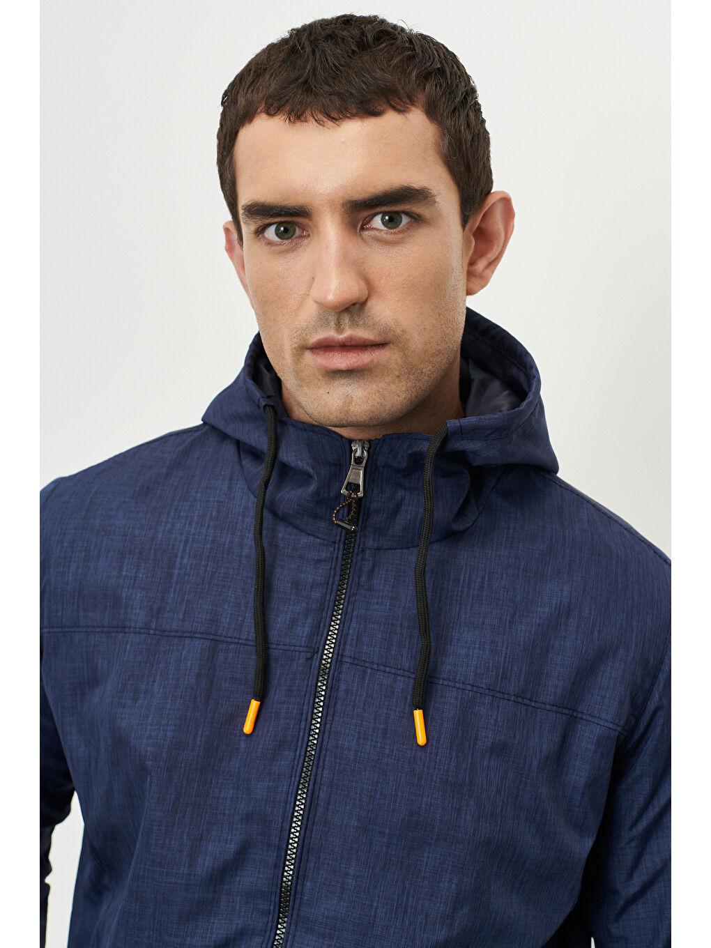 Erkek Lacivert Standart Fit Normal Kesim Dik Yaka Kapüşonlu Mont-3