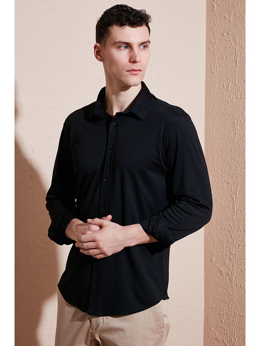 Siyah Pamuklu Regular Fit Düz Yaka %100 Pamuk Gömlek CF25S119628