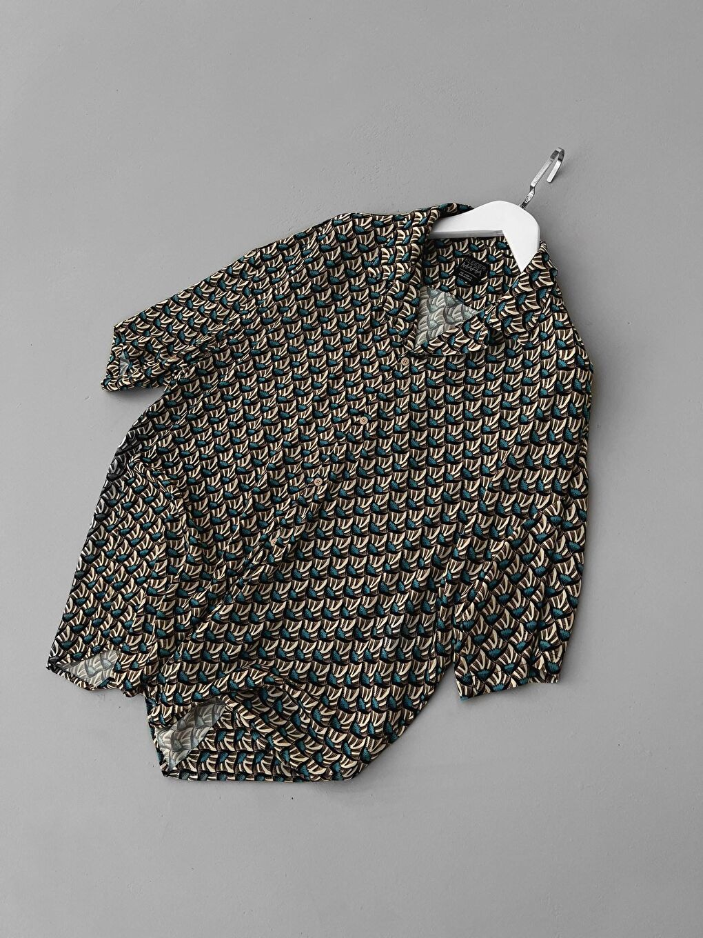 Erkek Desenli Küba Yaka Oversize Gömlek Bej-2