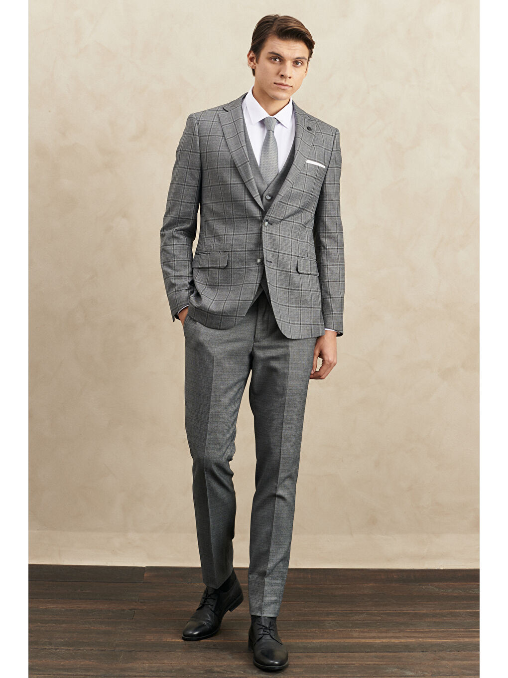 Erkek Gri Slim Fit Dar Kesim Mono Yaka Kareli Yelekli Klasik Takım Elbise-1