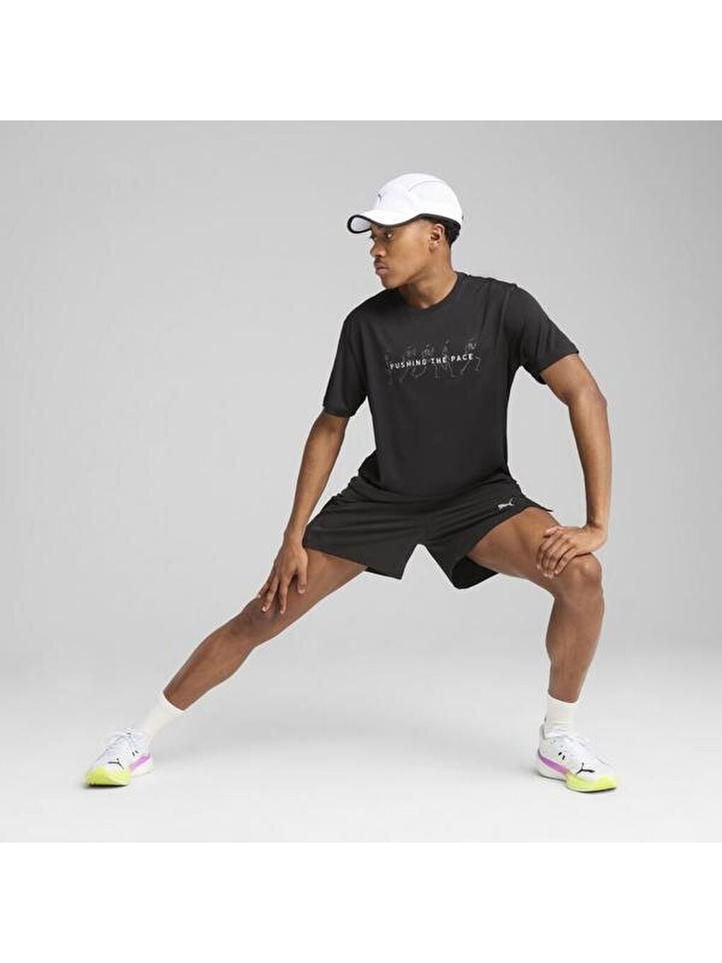 Graphics Running Illustratio Erkek Siyah Yuvarlak Yaka Tişört-1