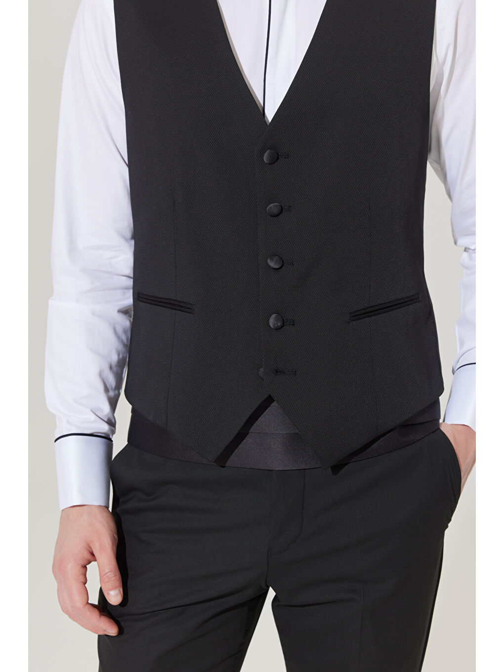 Erkek Siyah Slim Fit Dar Kesim V Yaka Desenli Klasik Yelek-1