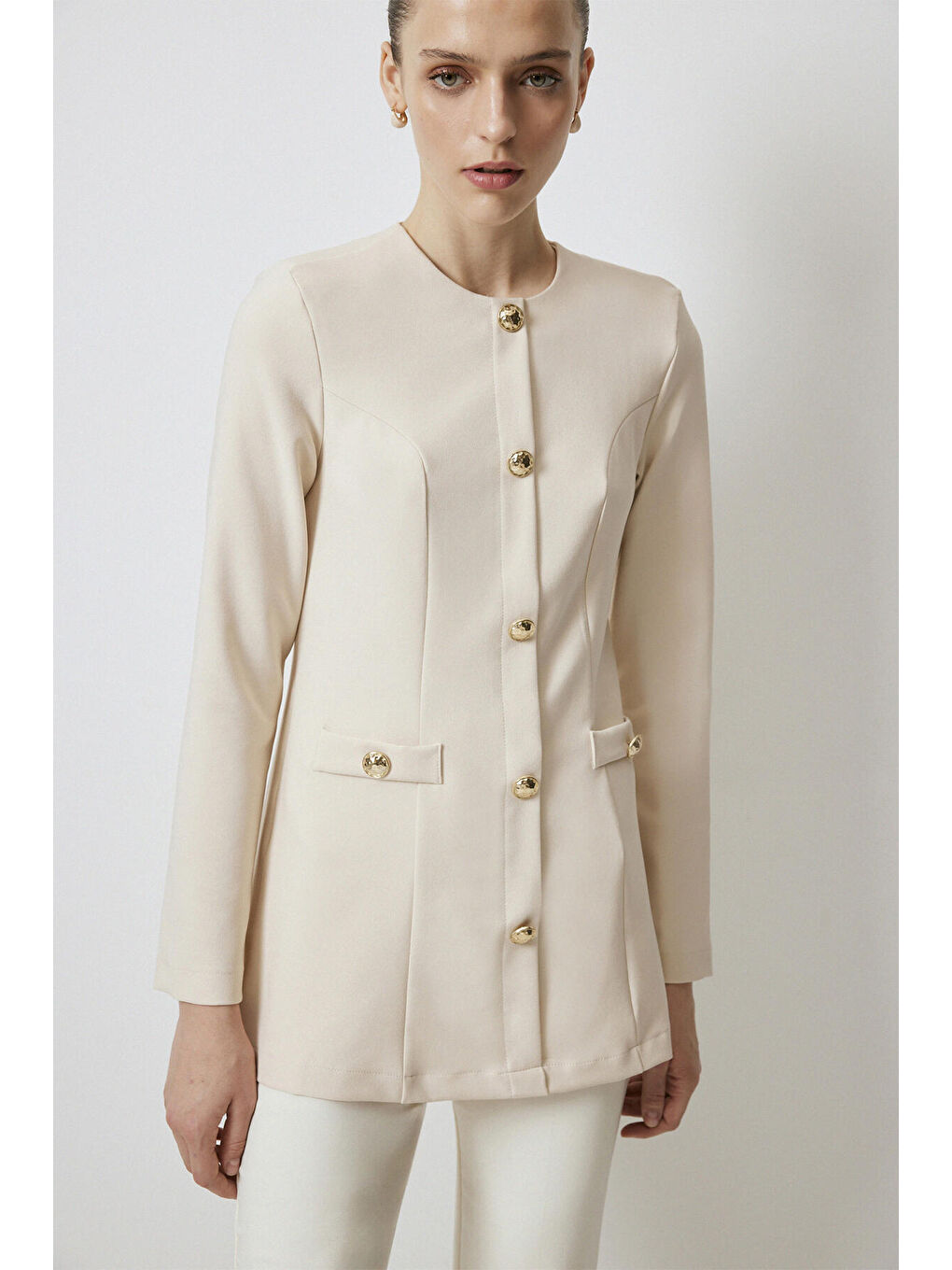 Bej Gold Düğme Detaylı Krep Tunik-4