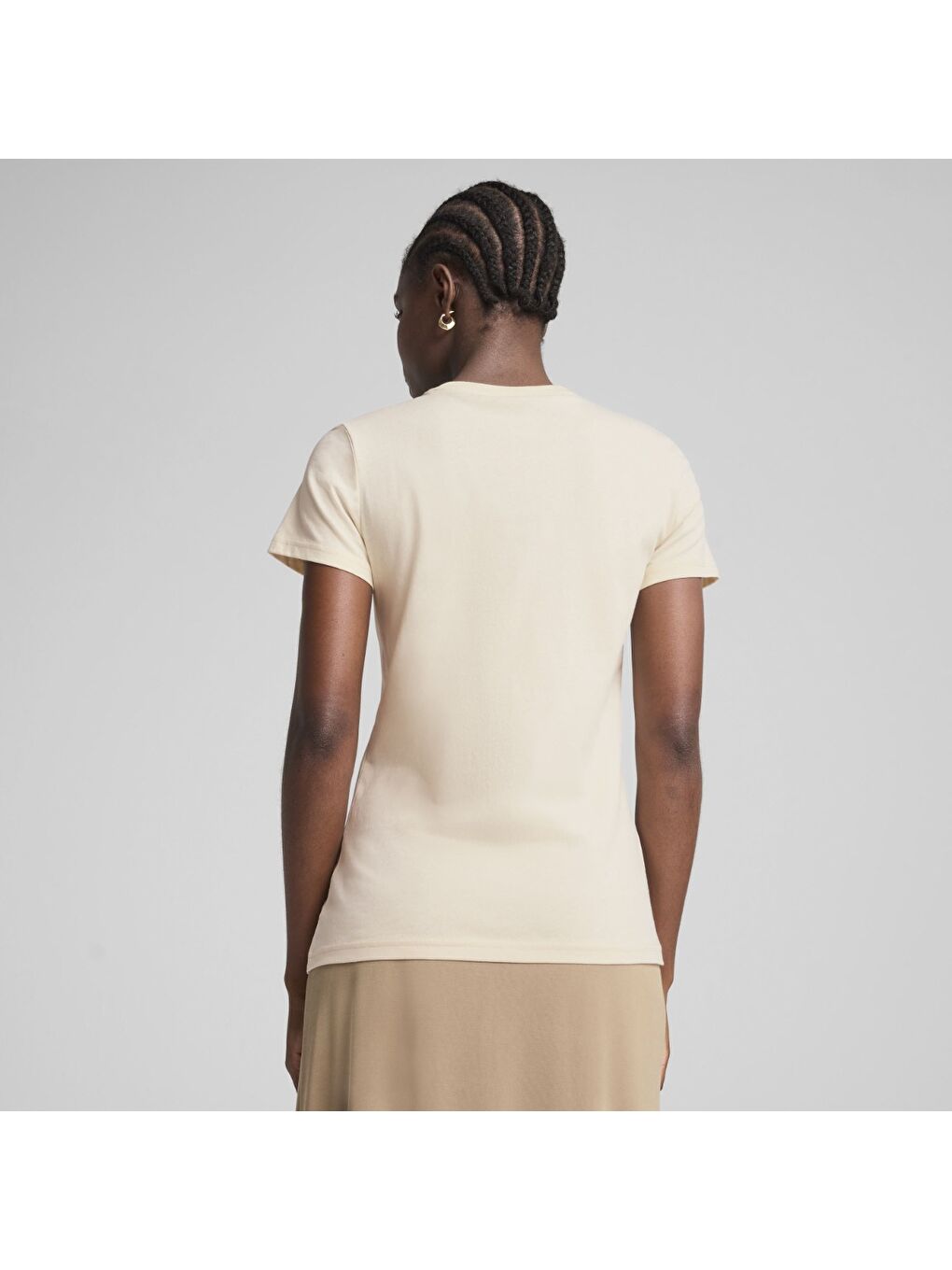 Essentials No 1 Logo Kadın Bej Yuvarlak Yaka Tişört-2