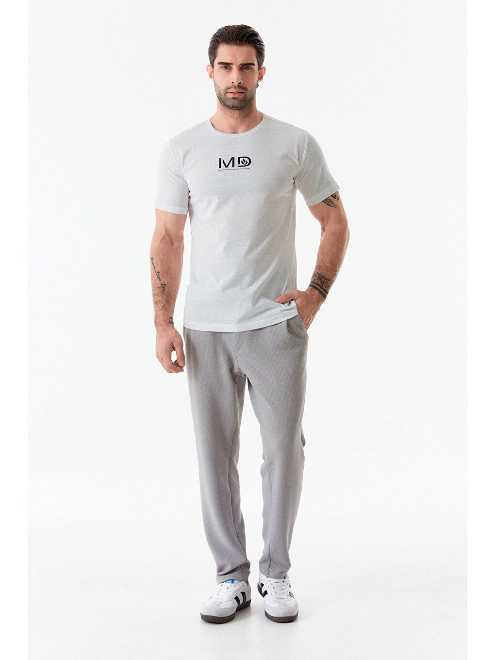 Ekru Baskılı Bisiklet Yaka Tişört-3