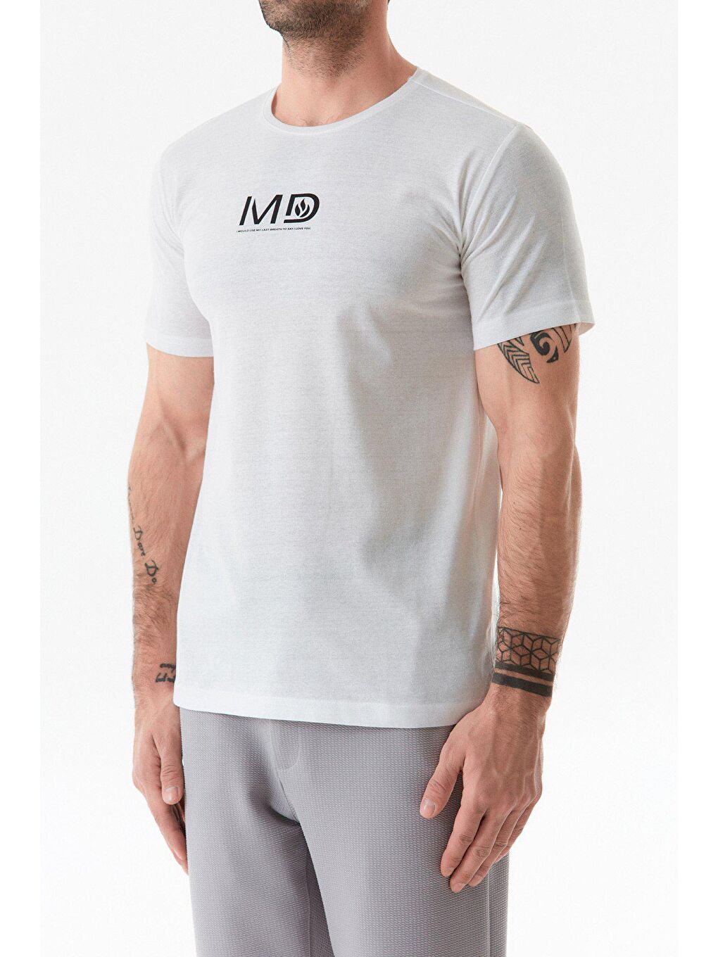 Ekru Baskılı Bisiklet Yaka Tişört-4