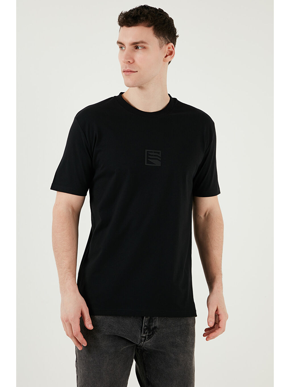 Siyah Pamuklu Regular Fit Bisiklet Yaka %100 Pamuk Tişört 5902948-3