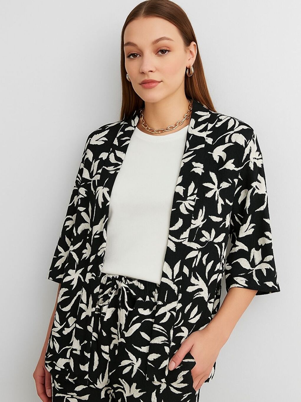 Kadın Siyah Beyaz Desenli Kimono Gömlek Pantolon Takım-1