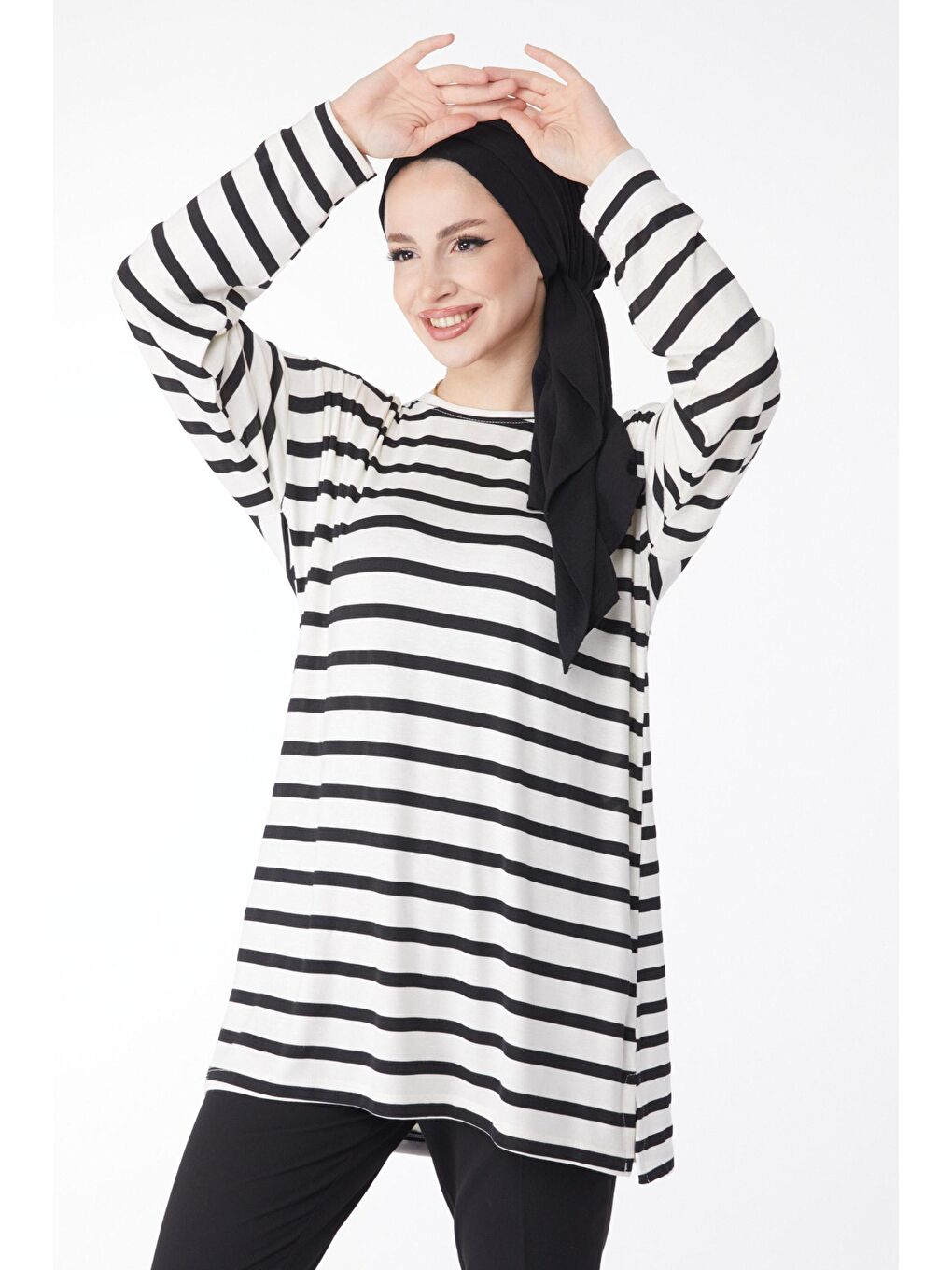 Bisiklet Yaka Kadın Siyah Çizgili Tunik - 24737