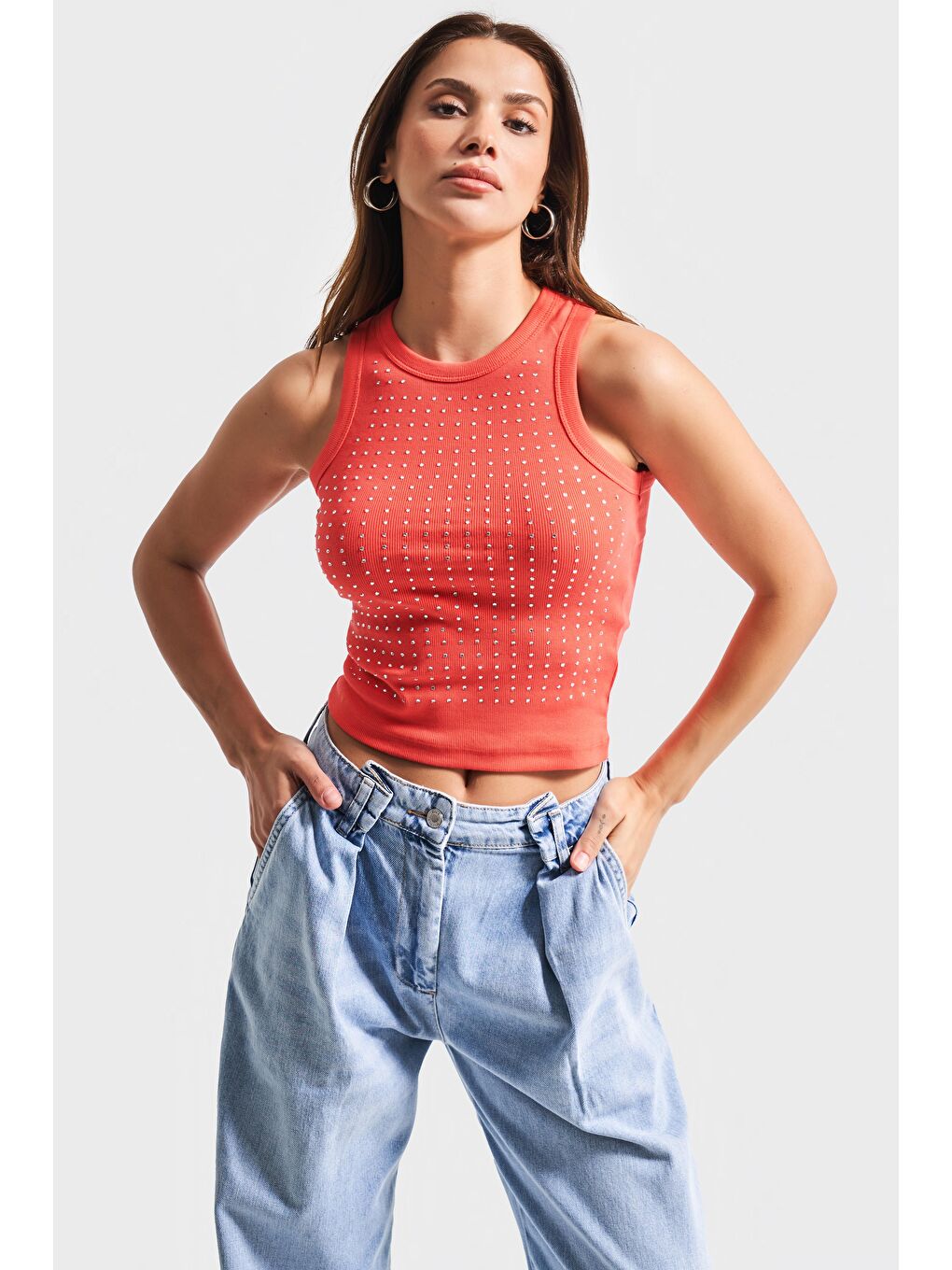 Turuncu Kadın Yavruağzı Renk S5-113 Halter Yaka İnce Fitilli Kumaş Parlak Taşlı Tasarım Body-2