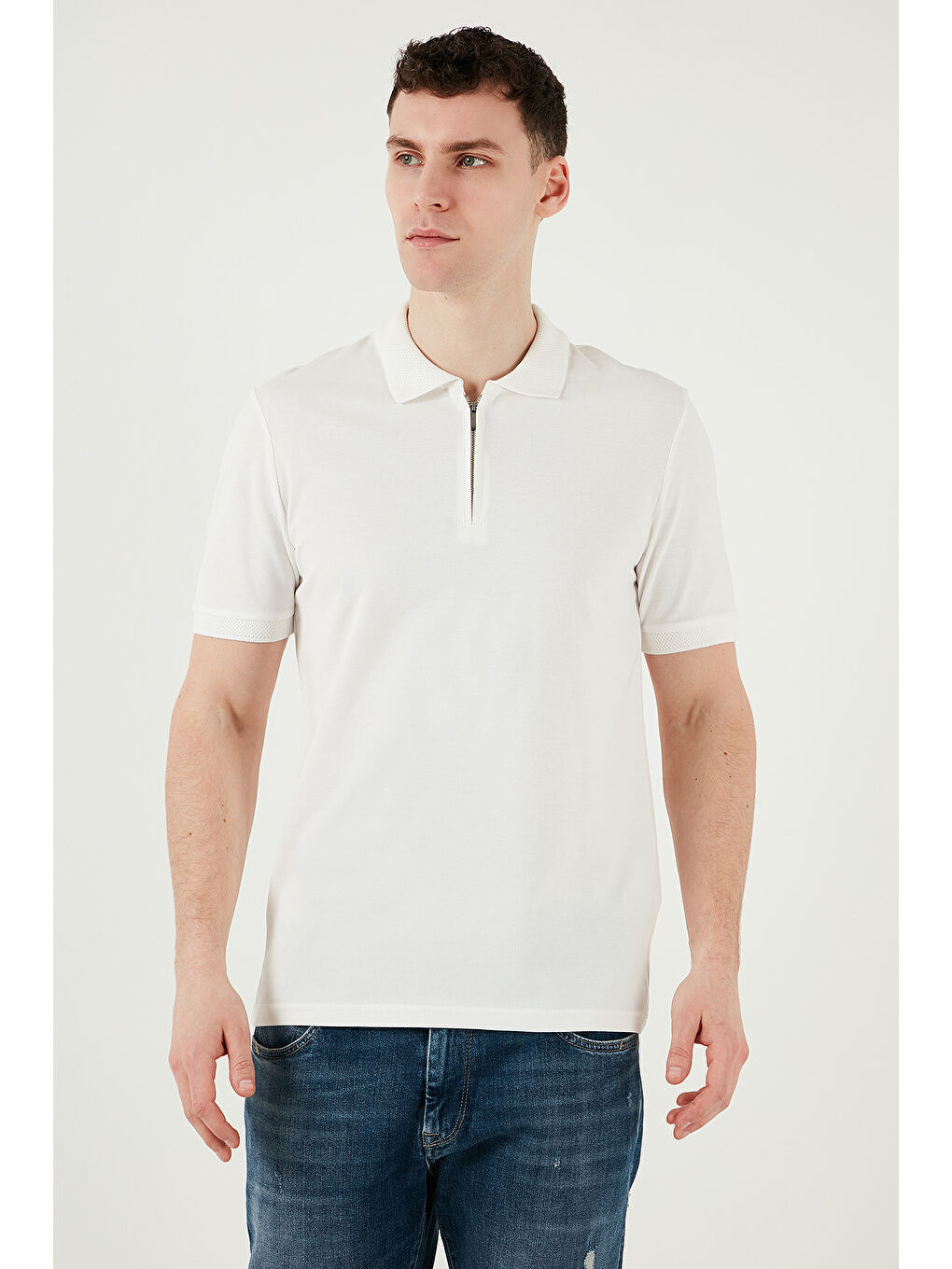 Beyaz Pamuklu Regular Fit Yarım Fermuarlı Polo Yaka %100 Pamuk Tişört 5903008-1