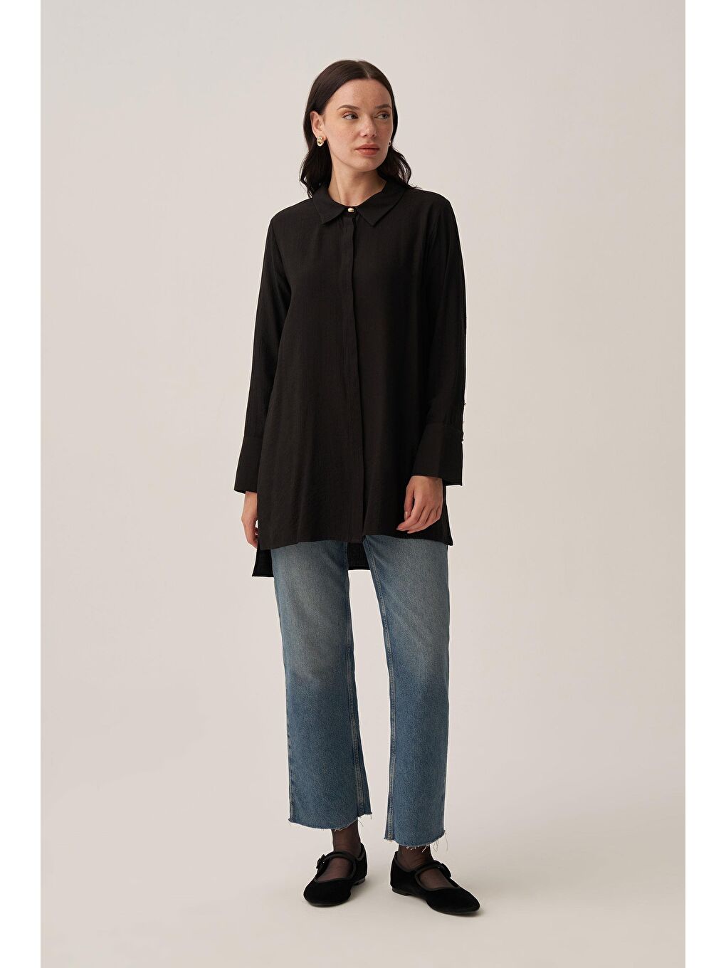 Siyah-Kırışık Efektli Poplin Gömlek-1