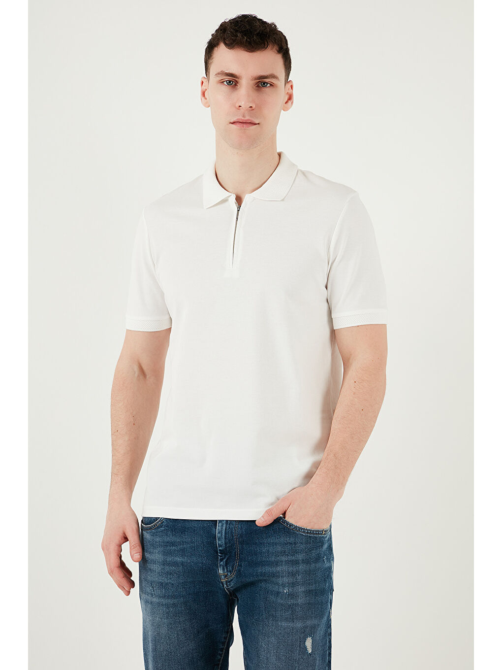 Beyaz Pamuklu Regular Fit Yarım Fermuarlı Polo Yaka %100 Pamuk Tişört 5903008-3