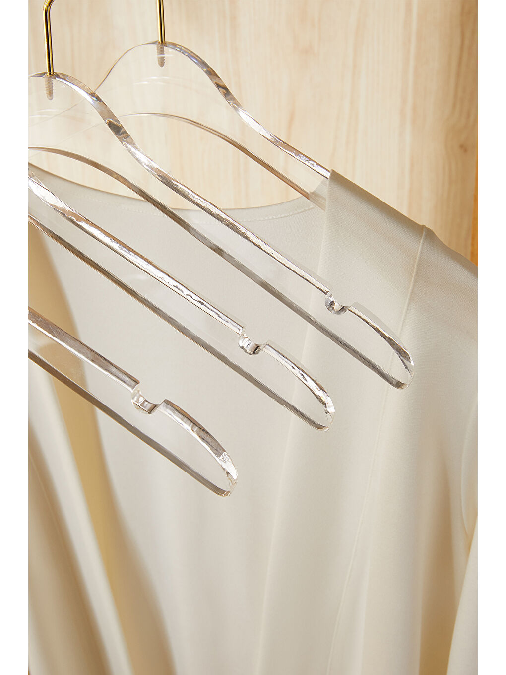 Renksiz 8'li Şeffaf Akrilik Giysi Askısı 21.5 x 38.5 x 1 cm-3