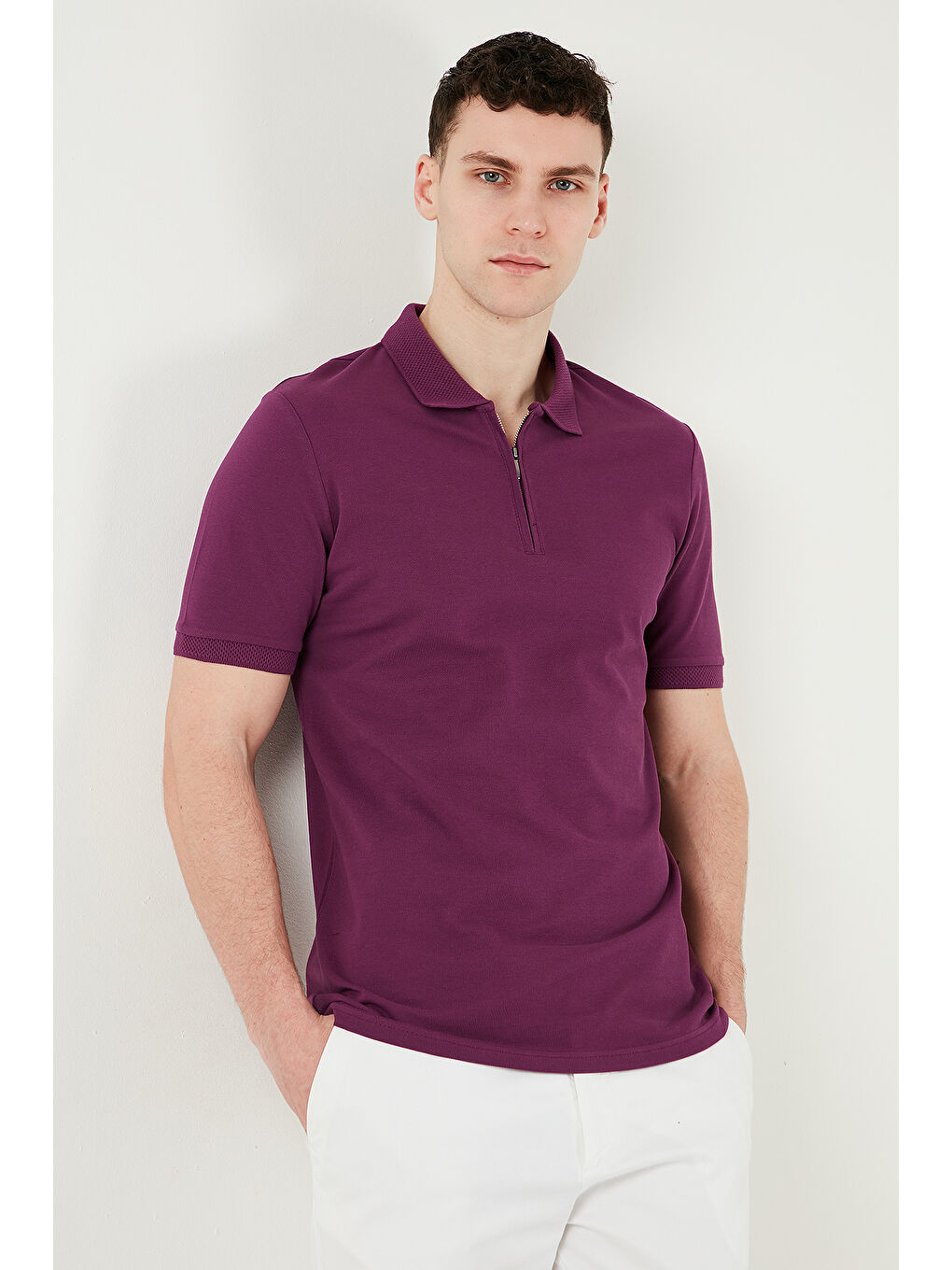 Mürdüm Pamuklu Regular Fit Yarım Fermuarlı Polo Yaka %100 Pamuk Tişört 5903008-1