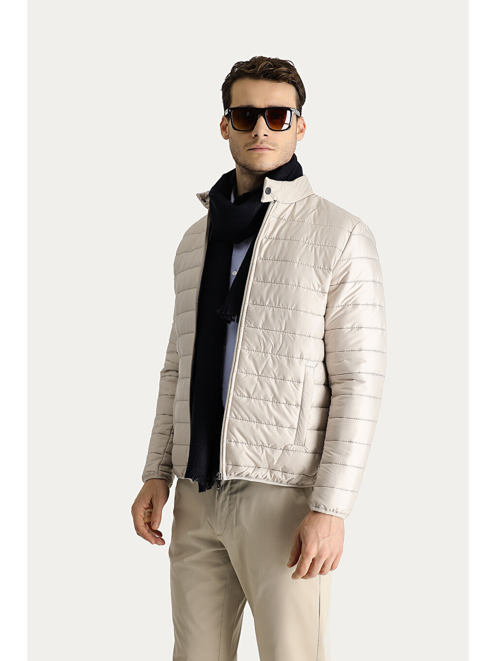 Bej Kapitone Spor Mont