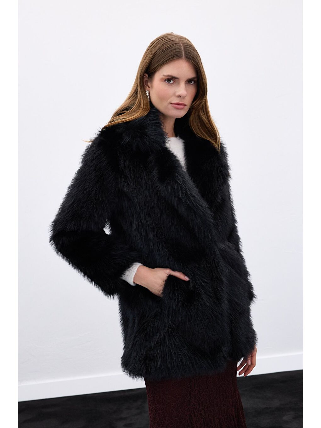 Çıt Çıt Detaylı Kürk - Siyah-5