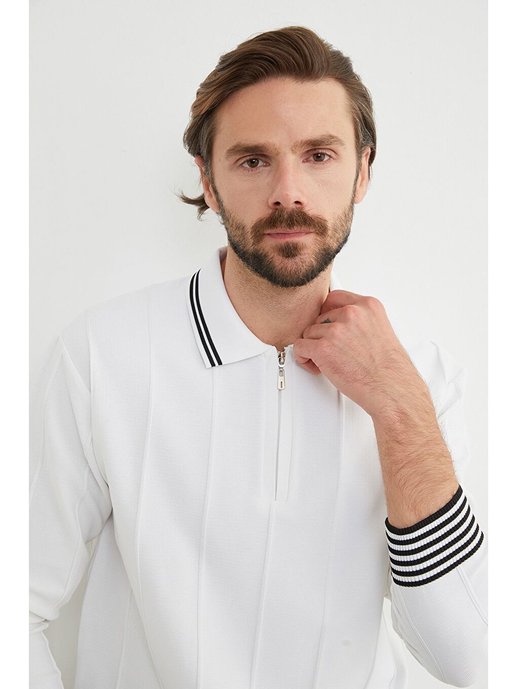 Beyaz Çizgili Polo Yaka Yarım Fermuarlı Triko Kazak-4