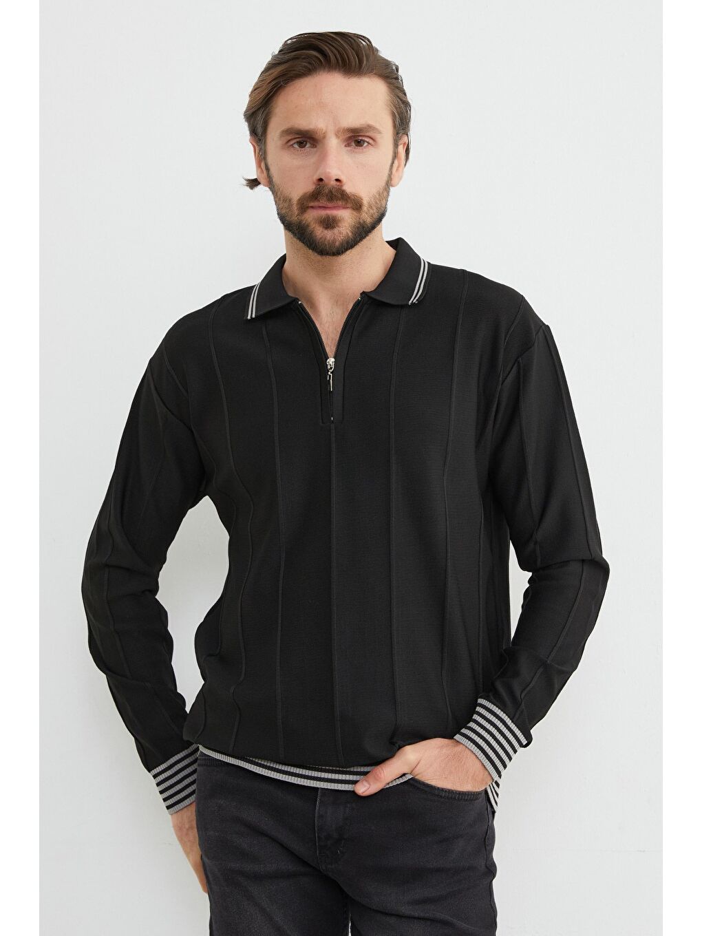 Siyah Çizgili Polo Yaka Yarım Fermuarlı Triko Kazak-3