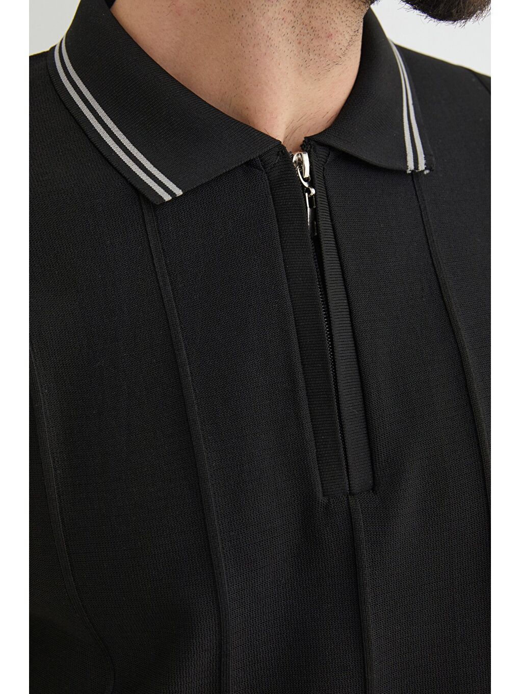 Siyah Çizgili Polo Yaka Yarım Fermuarlı Triko Kazak-4
