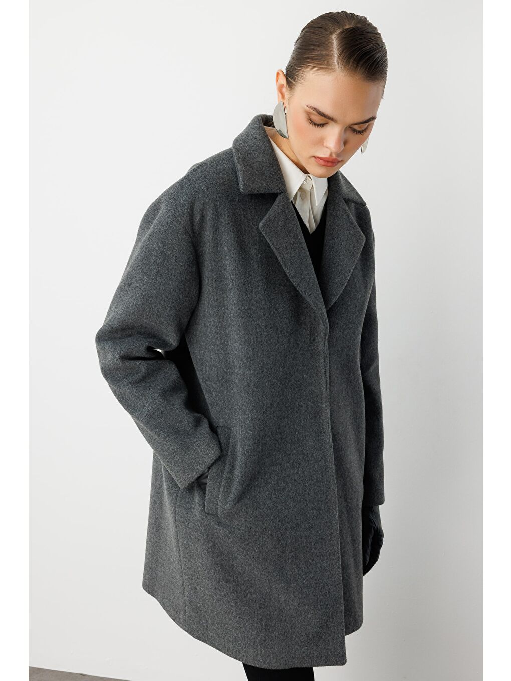 Çıt Çıt Kapamalı Gri Yünlü Kısa Kaşe Kaban-4