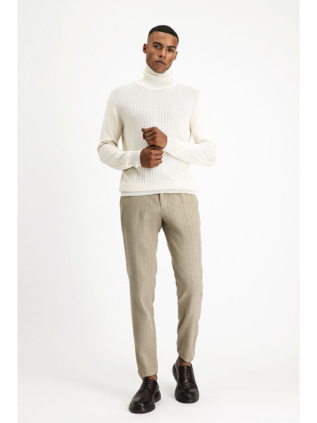 Ekru Balıkçı Yaka Regular Fit Desenli Pamuklu Triko Kazak-1