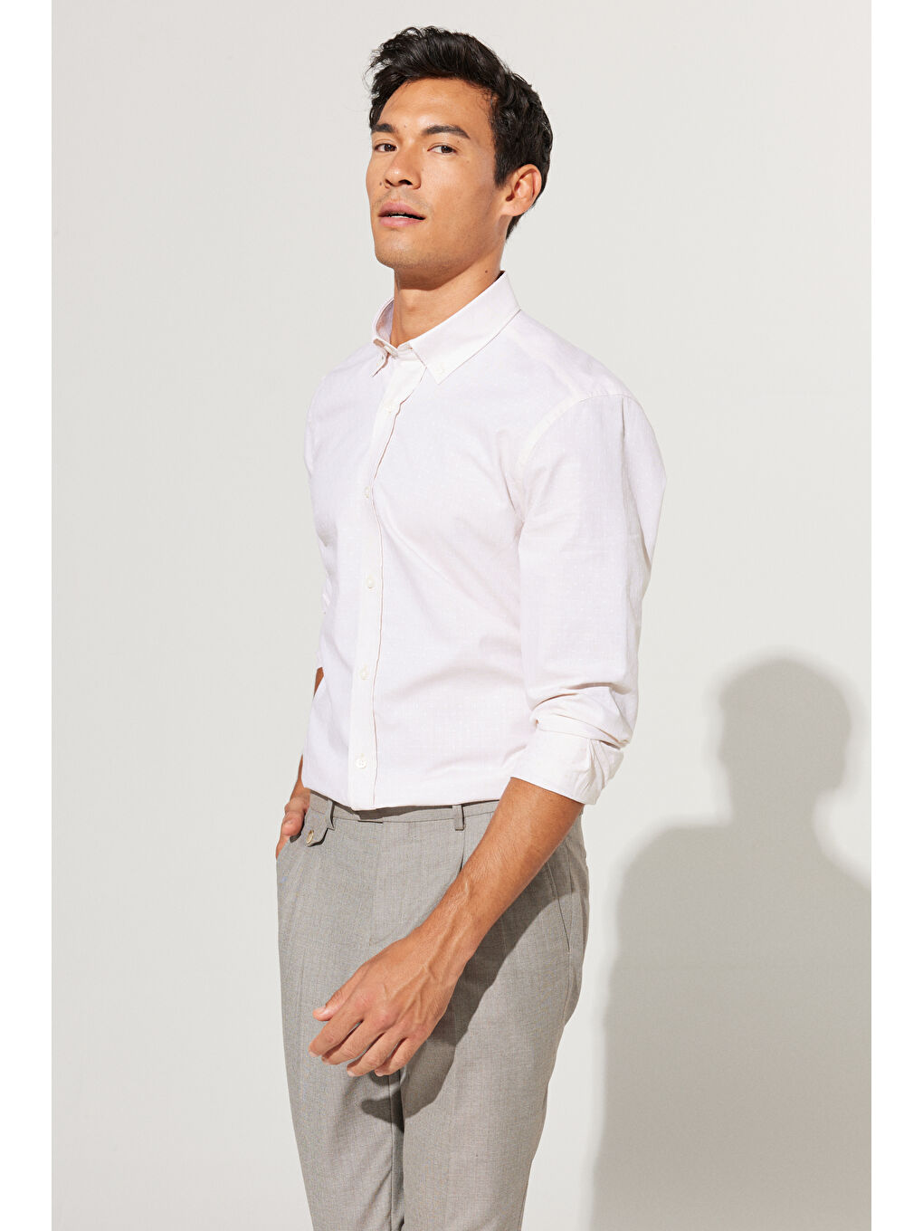 Erkek Bej Slim Fit Dar Kewsim Düğmeli Yaka %100 Pamuk Armürlü Gömlek-2