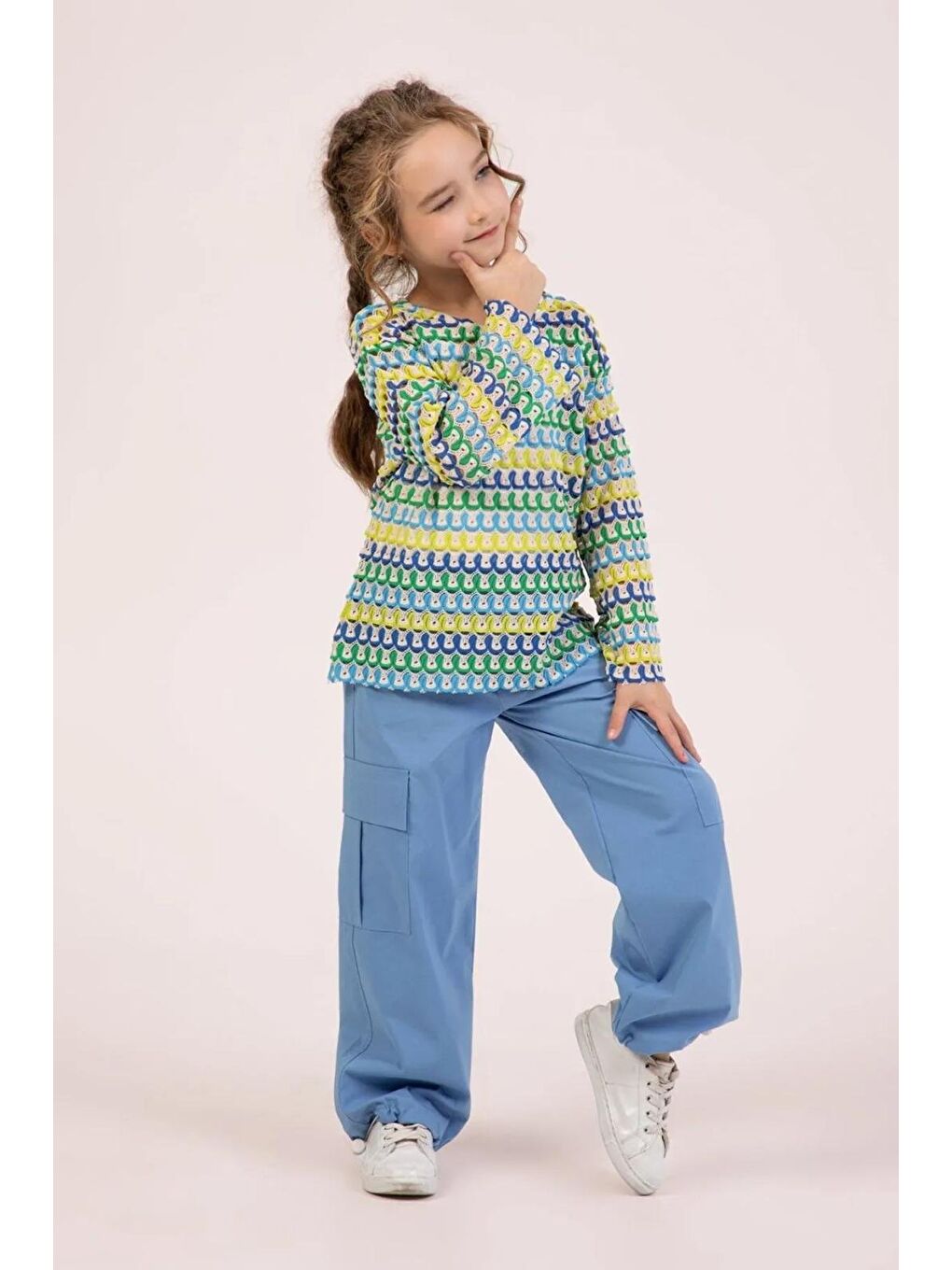 Beyaz Kız Çocuk 3'Lü Takım – Desenli Sweatshirt, Kargo Pantolon Ve Basic Atlet-2