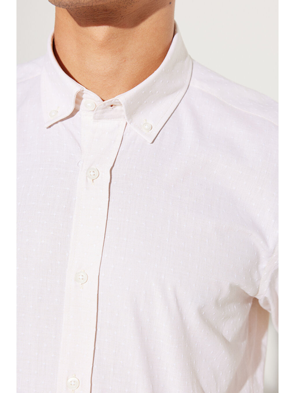 Erkek Bej Slim Fit Dar Kewsim Düğmeli Yaka %100 Pamuk Armürlü Gömlek-5