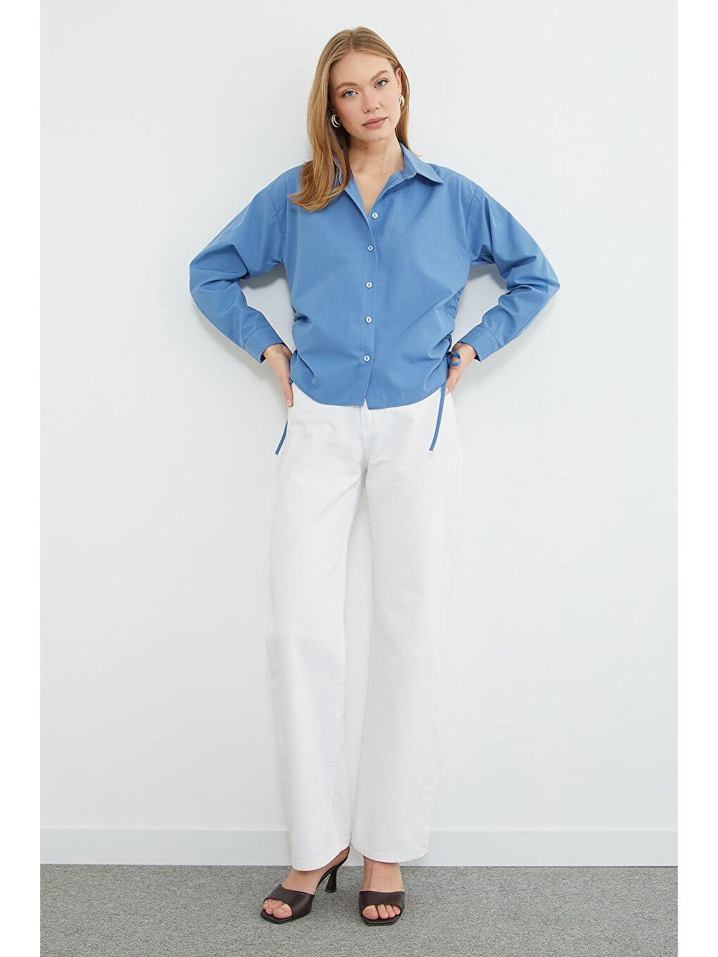 Mavi Basic Yanları Büzgülü Salaş Gömlek-3