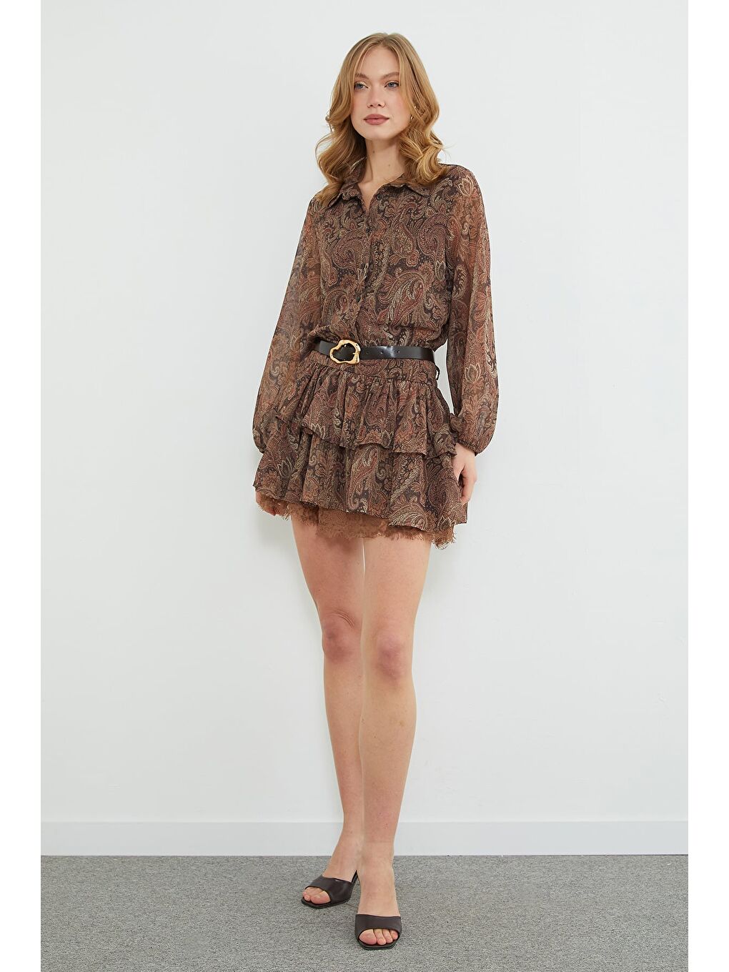 Kahverengi Etnik Desenli Kemerli Dantelli Mini Boy Elbise-4