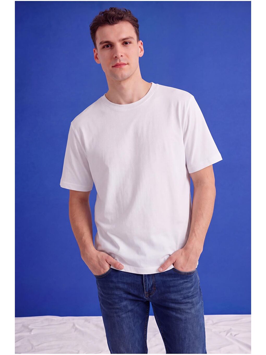 Beyaz Erkek Oversize Tişört Nefes Alan Yumuşak Dokulu Terletmeyen Rahat Kalıp Basic-7