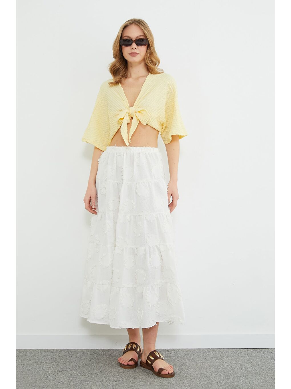 Beyaz Püsküllü Beli Lastikli Maxi Boy Etek-1