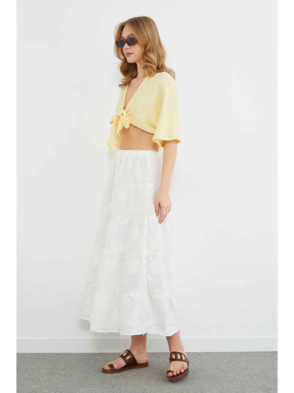 Beyaz Püsküllü Beli Lastikli Maxi Boy Etek-2