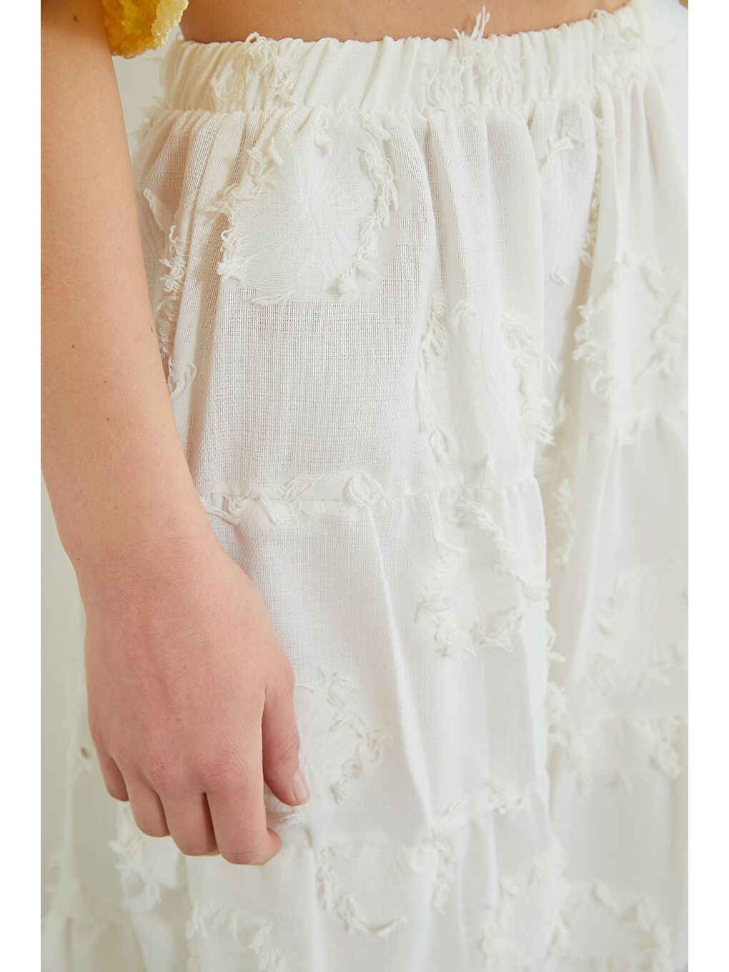 Beyaz Püsküllü Beli Lastikli Maxi Boy Etek-4