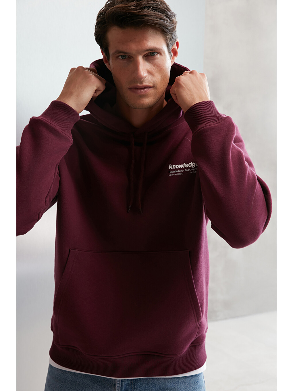 Erkek Yumuşacık İçi Polarlı Baskılı Regular Kordonlu Mor Sweatshirt-1